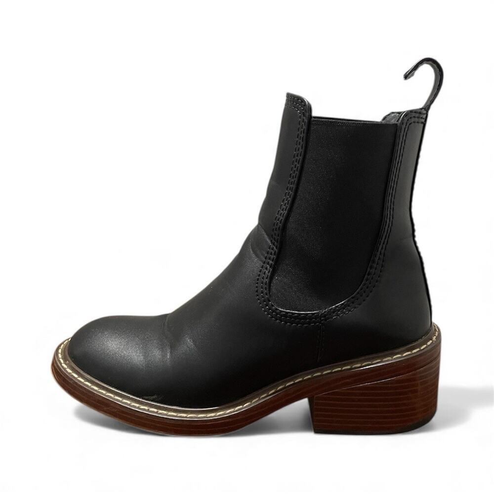 Steve Madden Laurely Chelsea Booties Size 8 M Black Pullon Boots Classic Boho